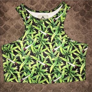 UNIF weed crop top XS